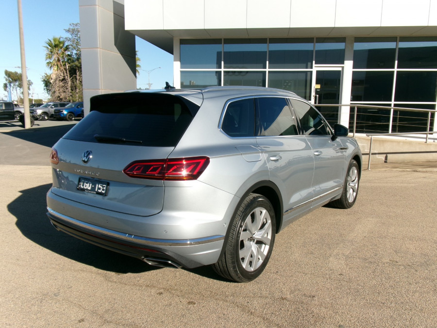 2023 Volkswagen Touareg CR 210TDI Elegance SUV Image 10