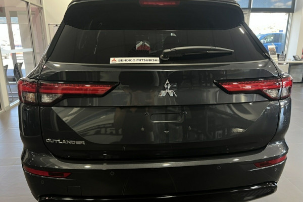 2024 Mitsubishi Outlander ZM LS SUV
