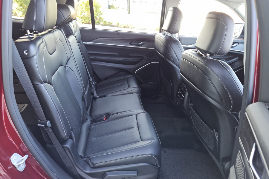 2022 Jeep Grand Cherokee WL Limited SUV Image 14