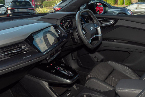 2025 Audi Q4 e-tron F4 45 SUV
