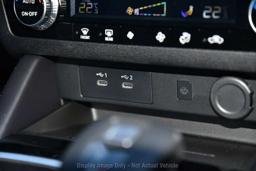2026 Mitsubishi Outlander ZM Black Edition SUV Image 20
