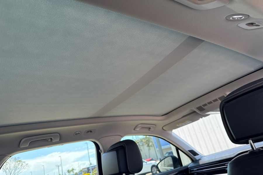 2020 Volkswagen Touareg CR 190TDI Premium SUV Image 18