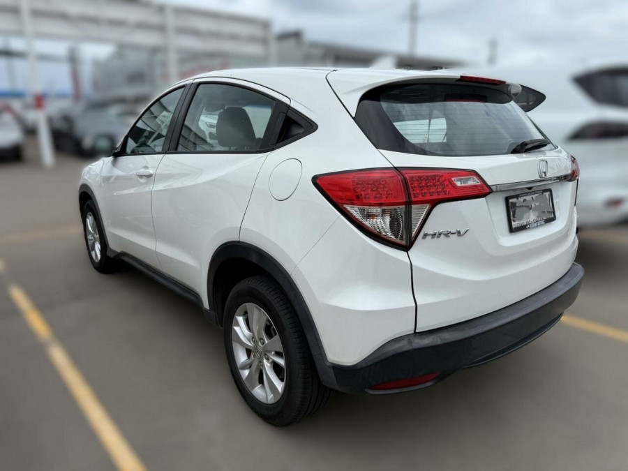 2019 Honda HR-V  VTi SUV Image 4