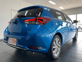 2015 Toyota Corolla ZRE182R Ascent Sport Hatchback Image 5