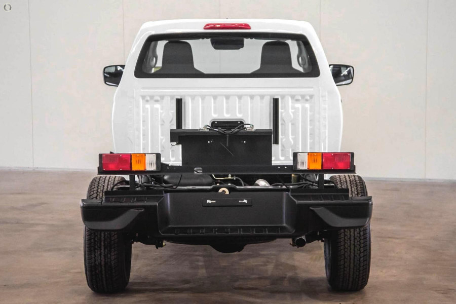 2026 MY25.5 Isuzu D-MAX RG SX High Ride Cab Chassis Image 3