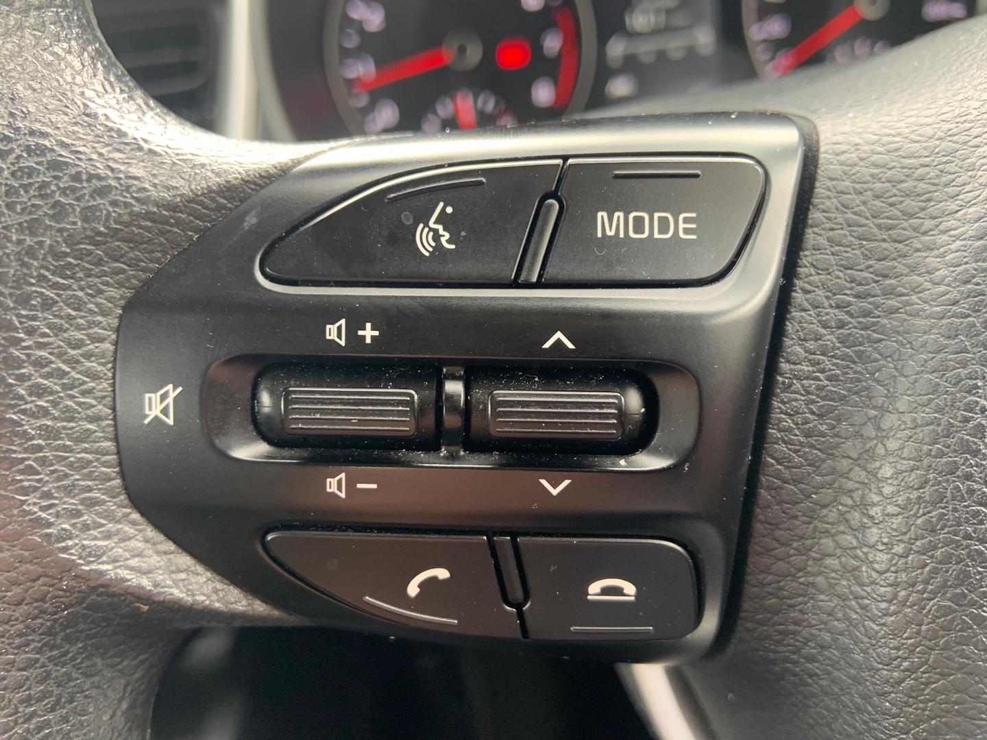 2021 MY22 Kia Stonic YB Sport SUV Image 26
