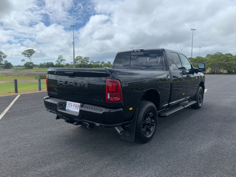 2025 Ram 2500 DJ Laramie Dual Cab Image 7