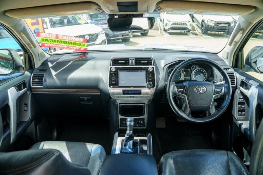 2018 Toyota LandCruiser Prado GDJ150R VX SUV Image 16