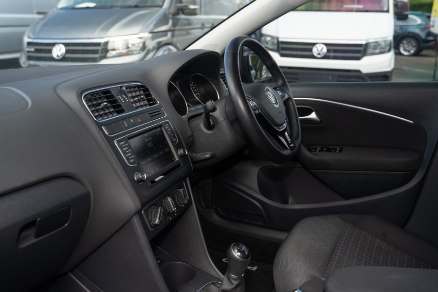 2015 MY16 Volkswagen Polo 6R  81TSI Comfrtline Hatchback Image 7