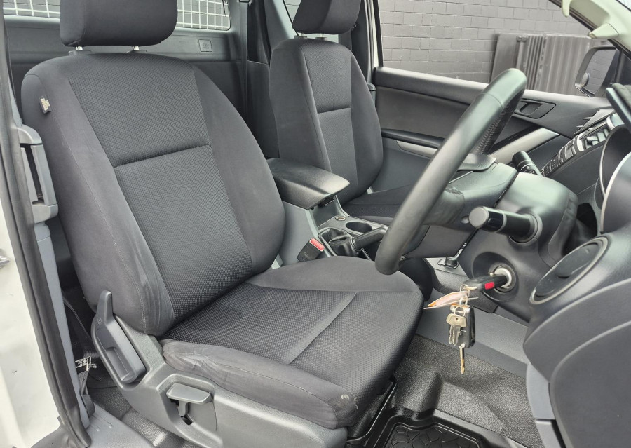 2016 Mazda BT-50 UR XT Cab Chassis Image 30