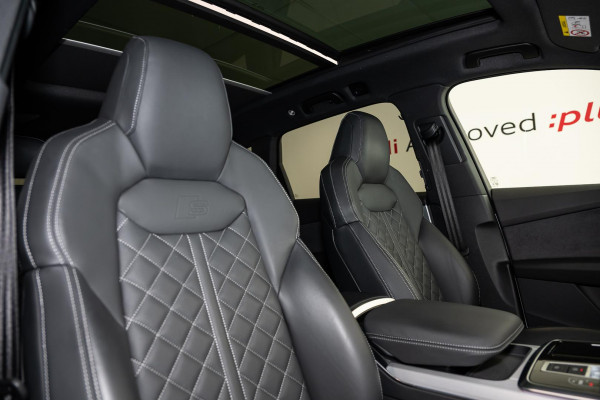 2025 Audi Q7 4M 50 TDI S line SUV image 9
