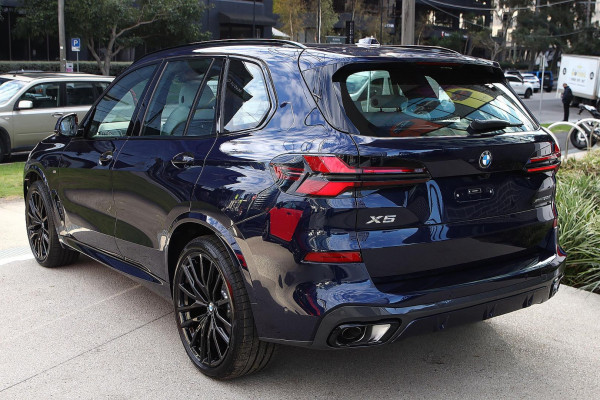 2026 BMW X5 G05 LCI xDrive30d M Sport SUV image 6