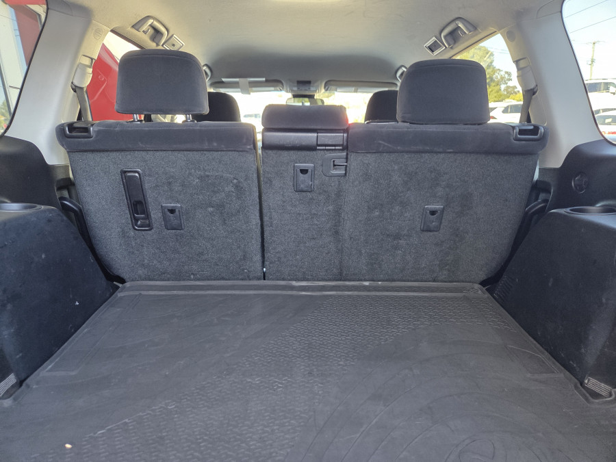 2017 Toyota LandCruiser Prado GDJ150R GXL SUV Image 10