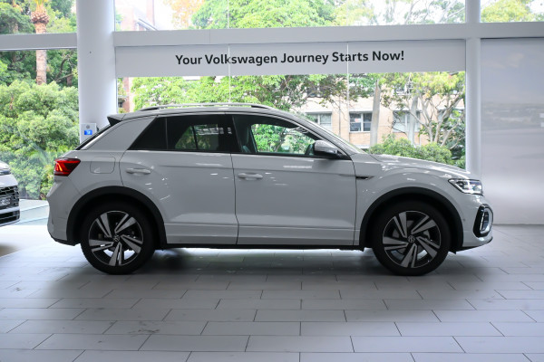 2025 MY26 Volkswagen T-Roc D11 140TSI R-Line SUV Image 3