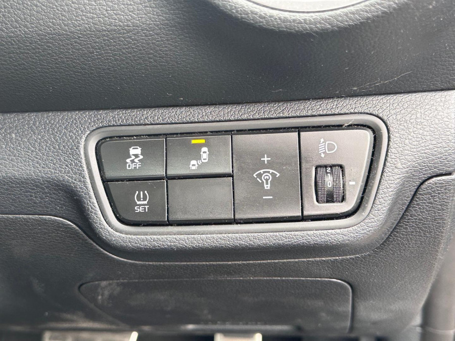 2022 Kia Cerato BD GT Hatch Image 19