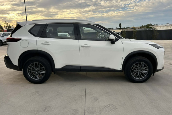 2024 MY25 Nissan X-Trail T33 ST SUV Image 2
