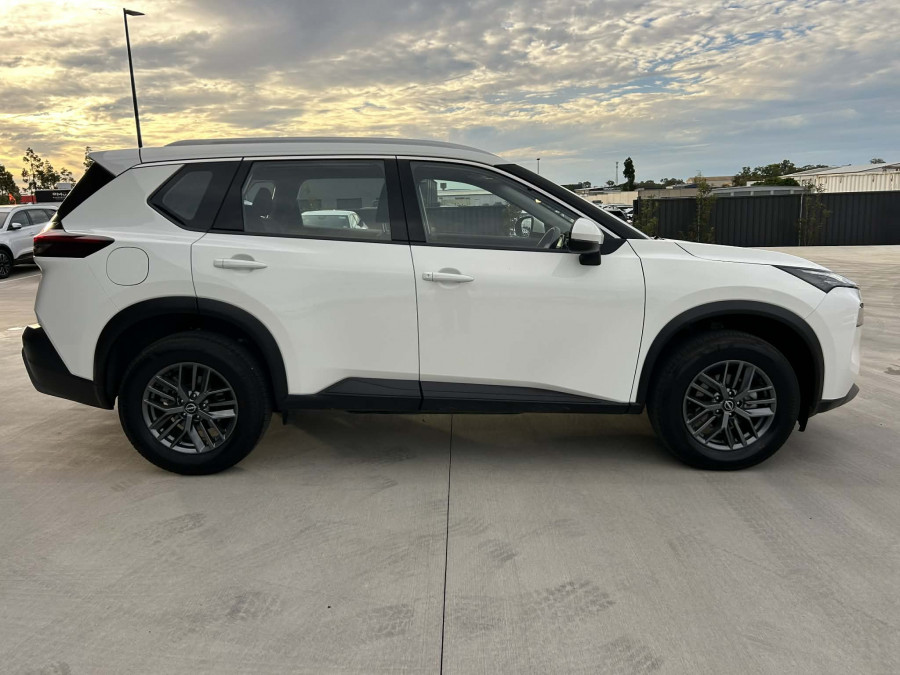 2024 MY25 Nissan X-Trail T33 ST SUV Image 2