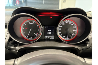 2023 Suzuki Swift AZ Series II GL Shadow Hatch