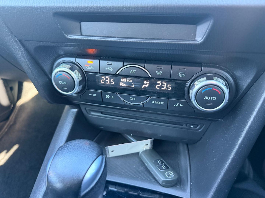 2015 Mazda 3 BM5438 SP25 Hatch Image 17