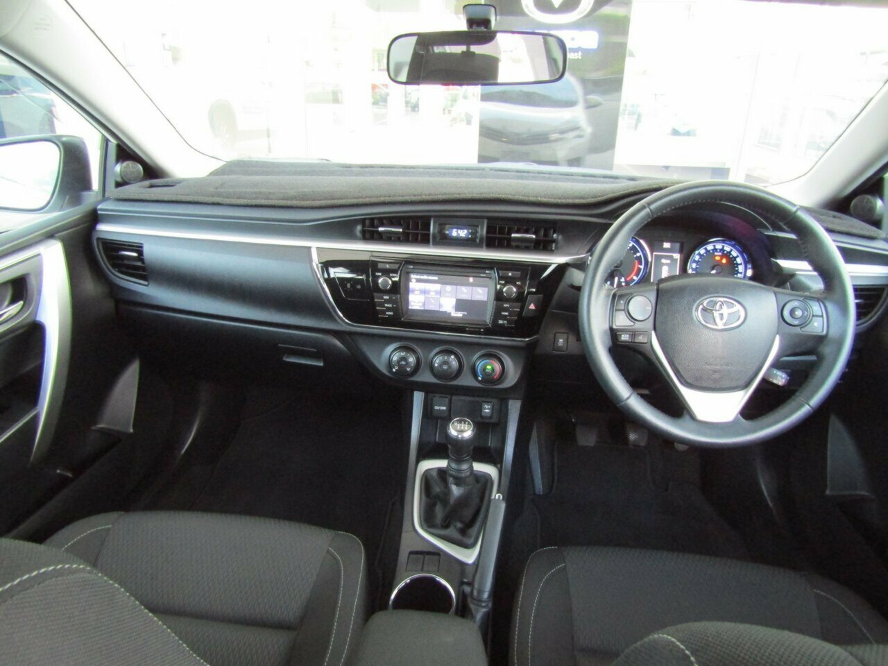2016 Toyota Corolla ZRE172R SX Sedan