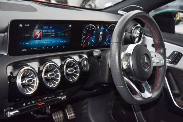 2018 Mercedes-Benz A-Class W177 A250 Sport Hatch Image 17