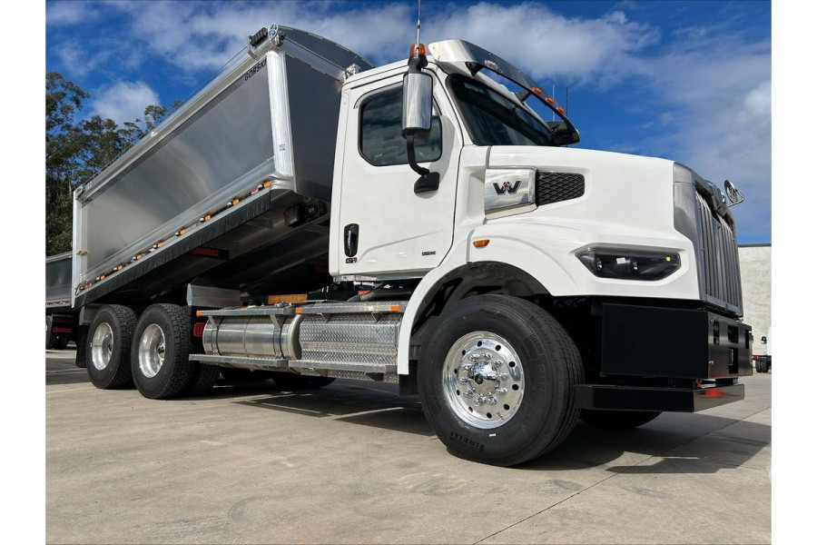 2024 Western Star 47X Truck Image 2