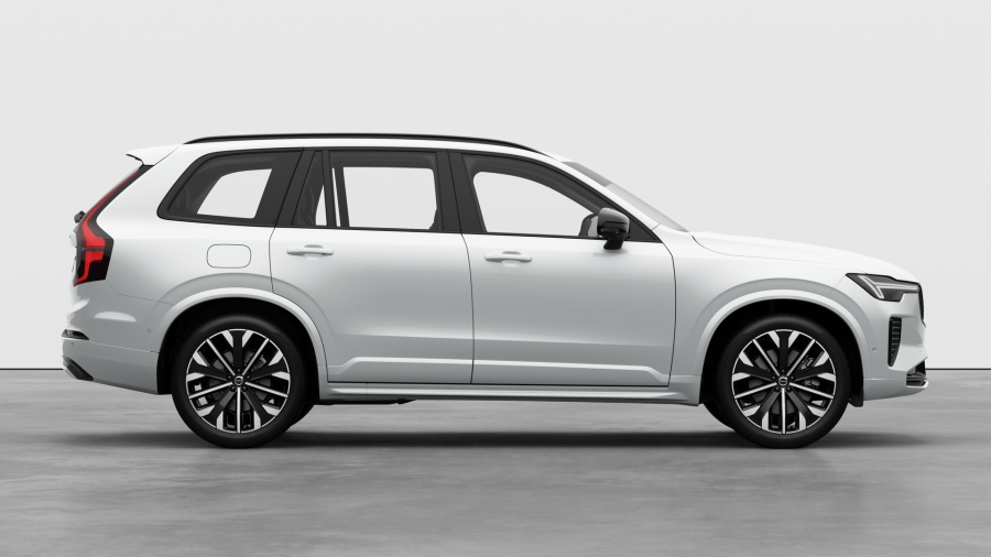 2026 Volvo XC90 L Series Ultra B5 Dark SUV Image 5