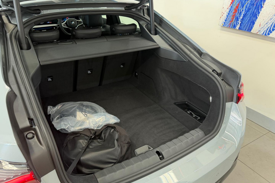 2026 MY25 BMW i4 G26 eDrive35 Hatch
