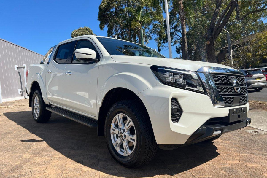 2024 Nissan Navara D23 ST Ute Image 9