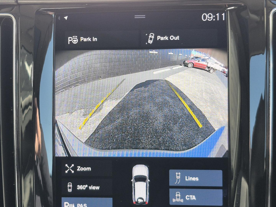 2020 MY21 Volvo XC60 UZ D4 Momentum SUV Image 23