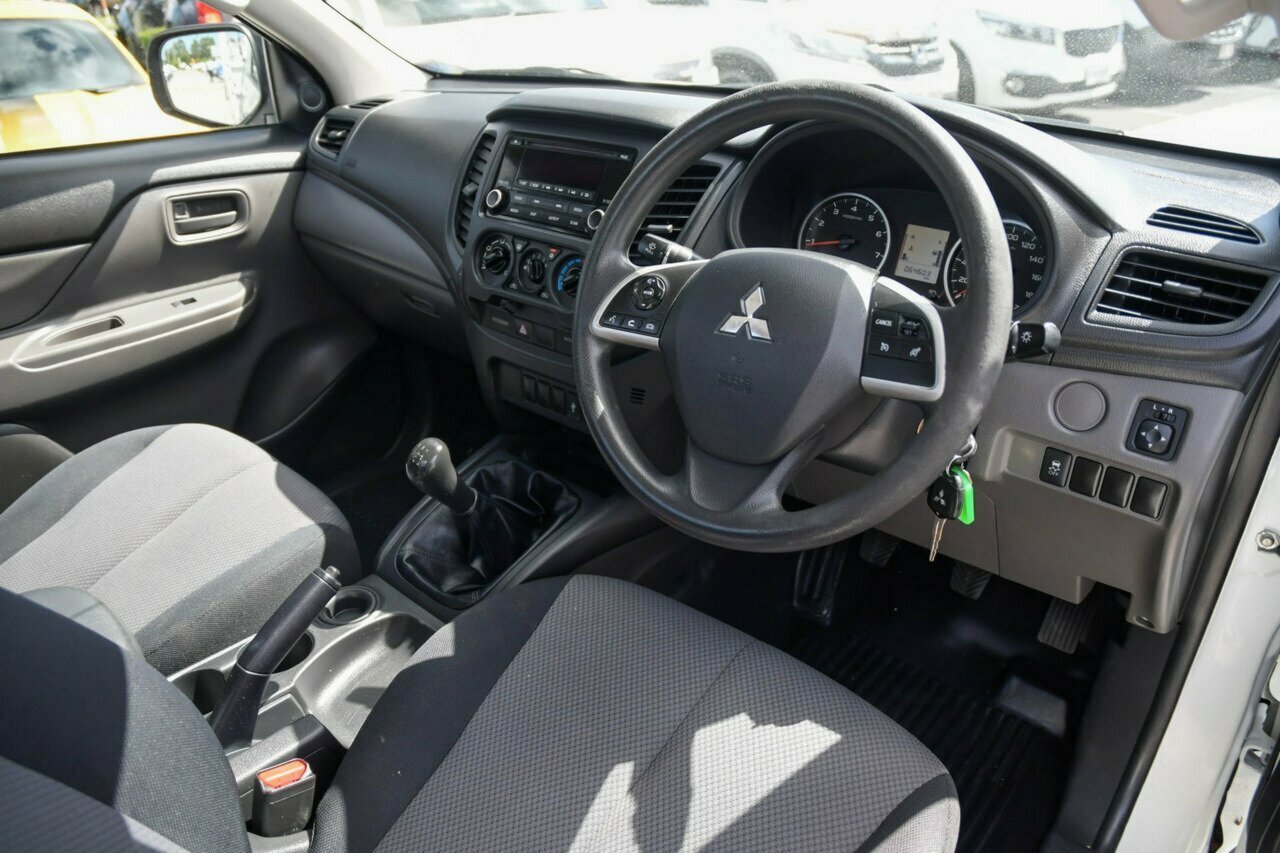 2015 MY16 Mitsubishi Triton MQ MY16 GLX 4x2 Cab Chassis Image 6