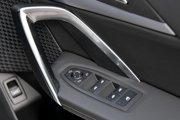 2025 BMW iX1 U11 eDrive20 xLine SUV image 19