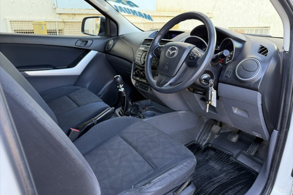 2013 Mazda Default XT Cab Chassis Image 5
