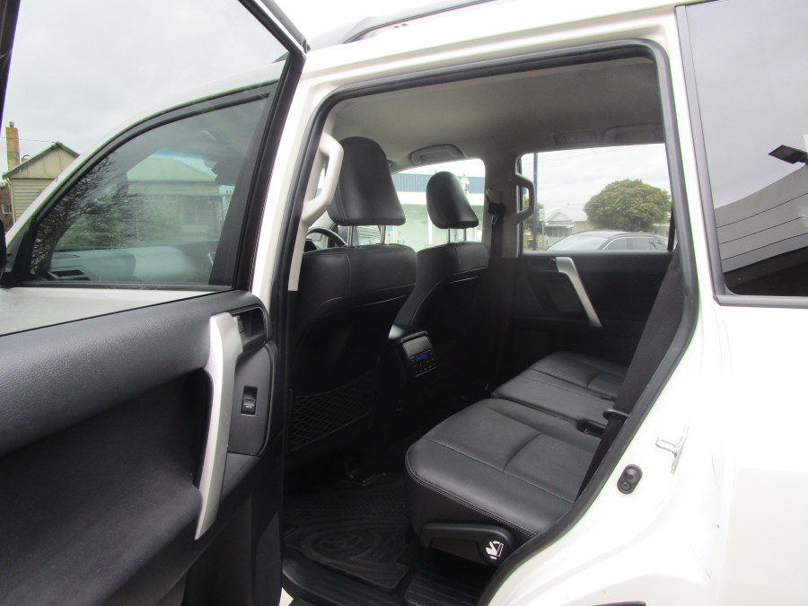 2021 Toyota LandCruiser Prado GDJ150R GXL SUV Image 15