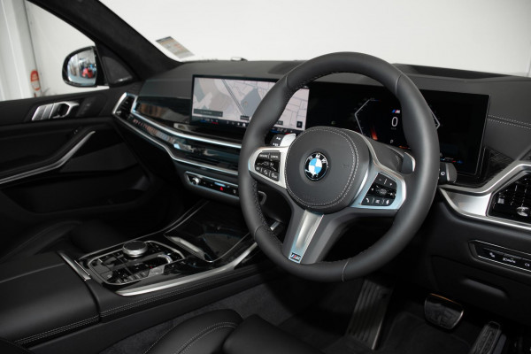 2026 BMW X7 G07 LCI xDrive40d M Sport SUV image 6