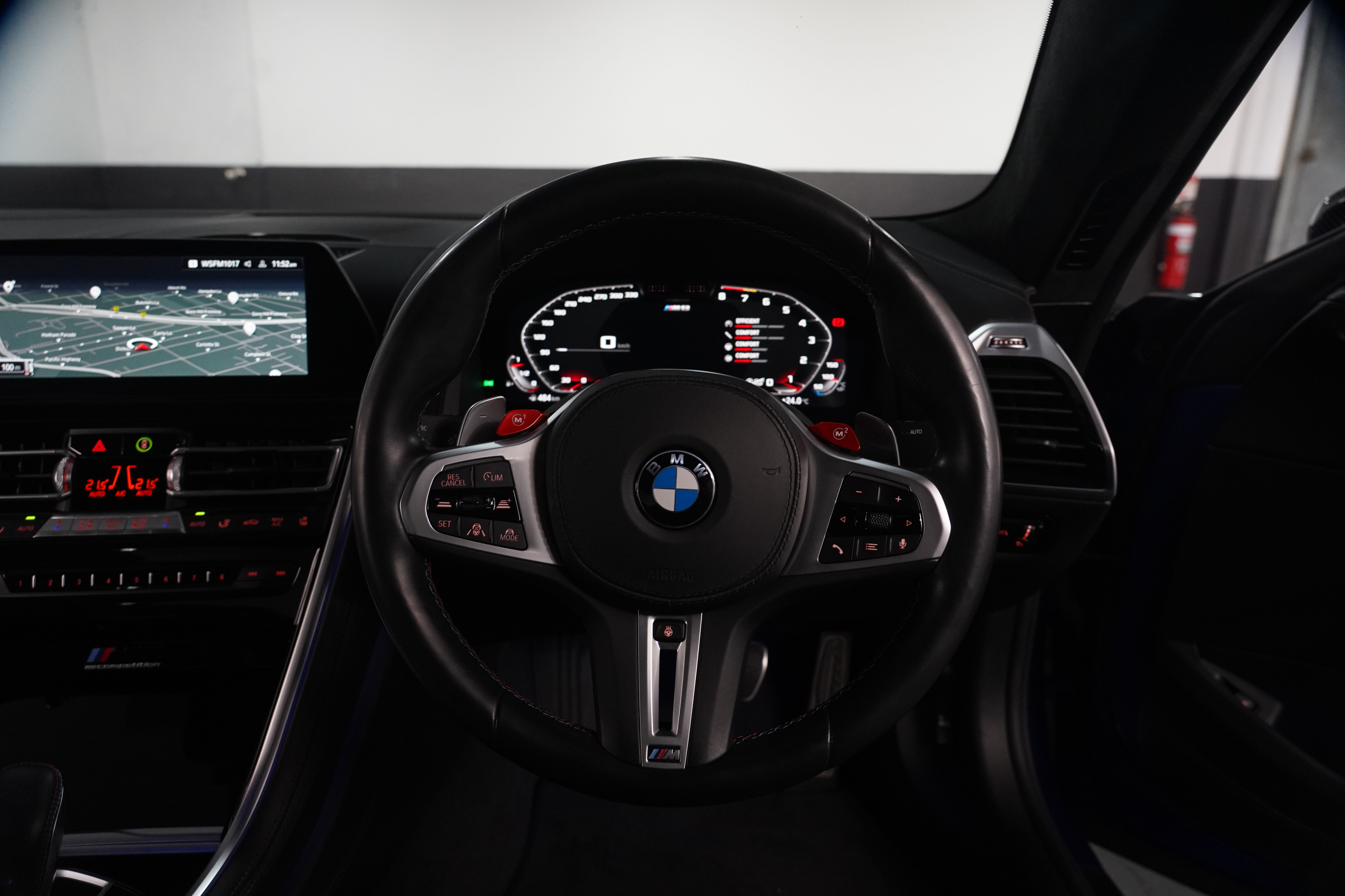 2020 BMW M8 Competition Coupe Image 32