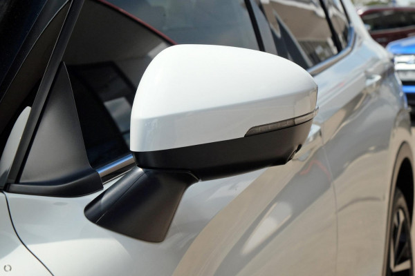 2024 Mitsubishi Outlander ZM PHEV Exceed SUV Image 5