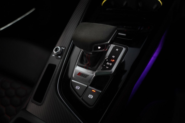 2021 Audi RS4  Quattro SUV Image 32