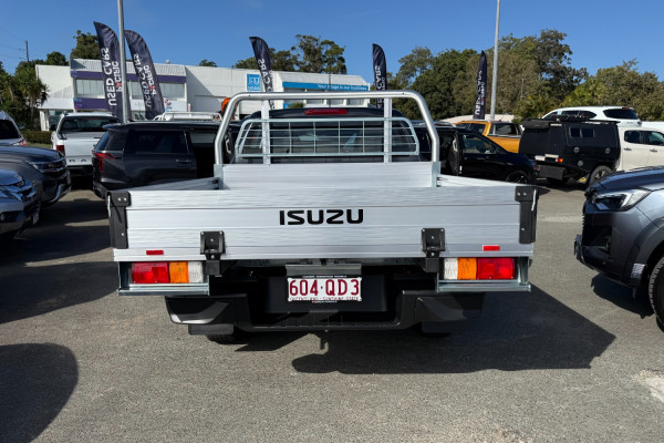 2025 MY25.5 Isuzu D-MAX RG SX High Ride Cab Chassis Image 9