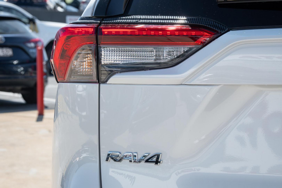 2025 Toyota RAV4 AXAH52R GXL SUV Image 21