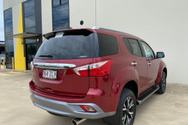 2019 Isuzu UTE MU-X LS-T 4x4 Wagon Image 5