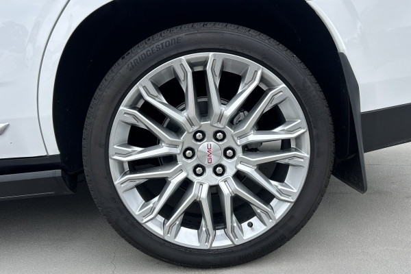 2025 Holden Yukon Denali Wagon Image 7