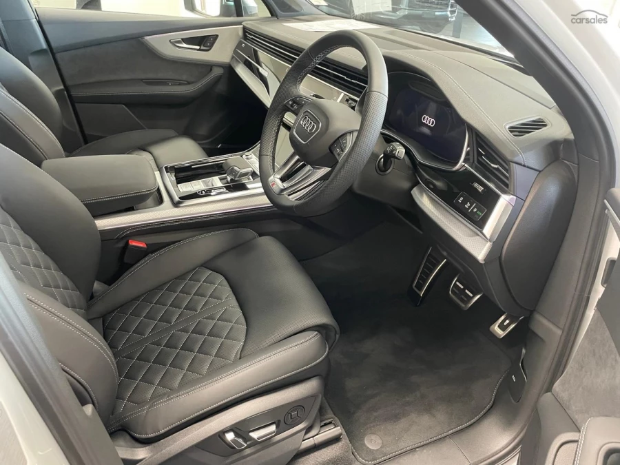 2026 Audi SQ7 TFSI Wagon Image 26