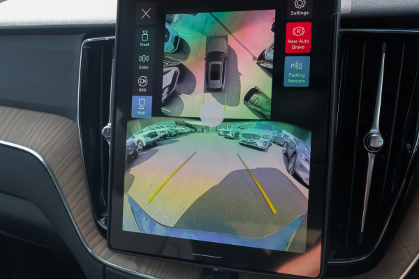 2026 Volvo XC60 UZ Plus B5 Bright SUV image 13