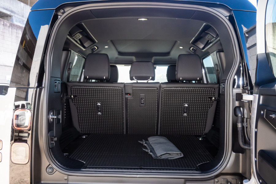 2026 Land Rover Defender L663 110 D350 X-Dynamic SE SUV