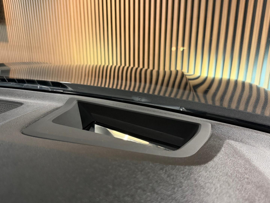 2020 BMW X5 G05 xDrive25d SUV Image 14