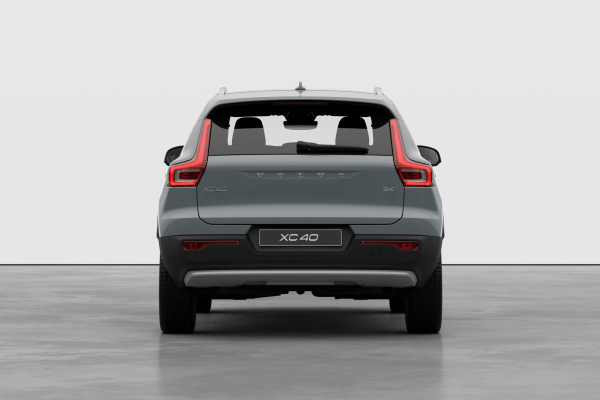 2026 Volvo XC40 XZ Plus B4 SUV