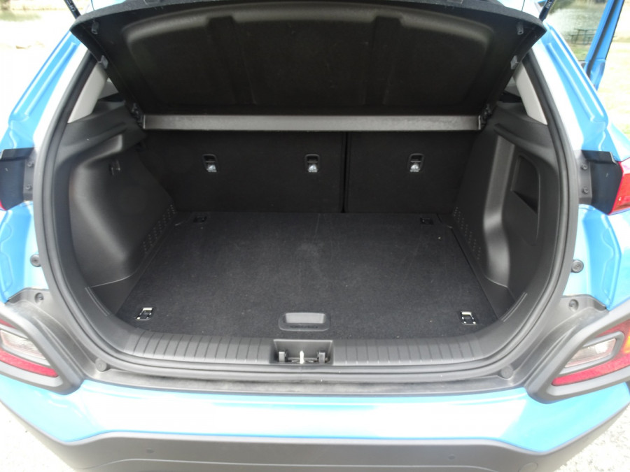 2020 Hyundai KONA OS.3 Active SUV Image 7