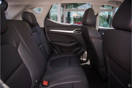 2024 MG ZST Essence SUV