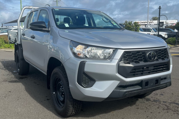 2024 Toyota HiLux GUN125R WorkMate Cab Chassis Image 2